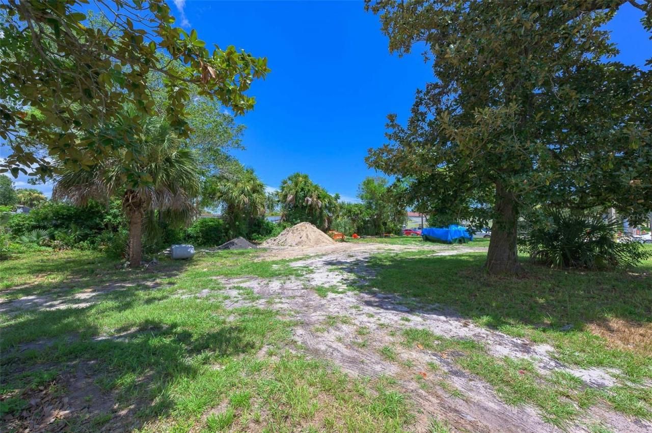 000 Ridgewood Avenue, Holly Hill, FL 32117 Photo
