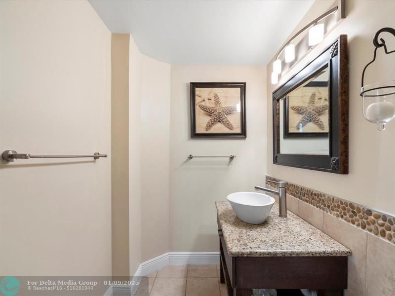 18260 N Bay Road, Unit 304, Sunny Isles Beach, FL 33160 Photo