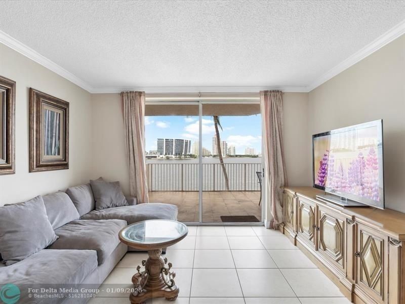 18260 N Bay Road, Unit 304, Sunny Isles Beach, FL 33160 Photo