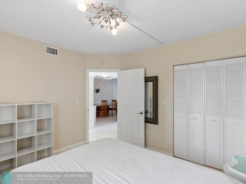 18260 N Bay Road, Unit 304, Sunny Isles Beach, FL 33160 Photo