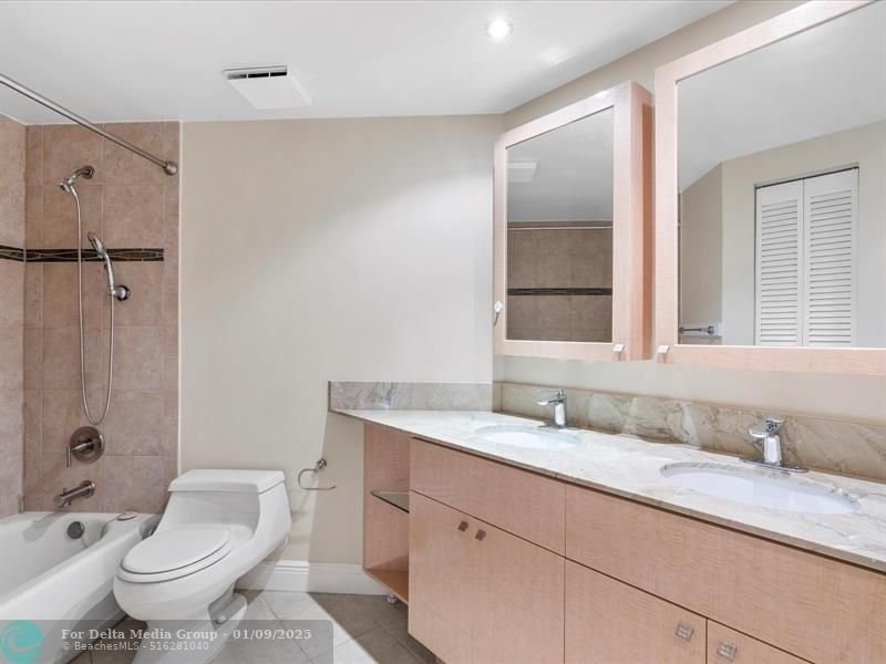 18260 N Bay Road, Unit 304, Sunny Isles Beach, FL 33160 Photo