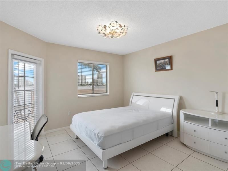 18260 N Bay Road, Unit 304, Sunny Isles Beach, FL 33160 Photo