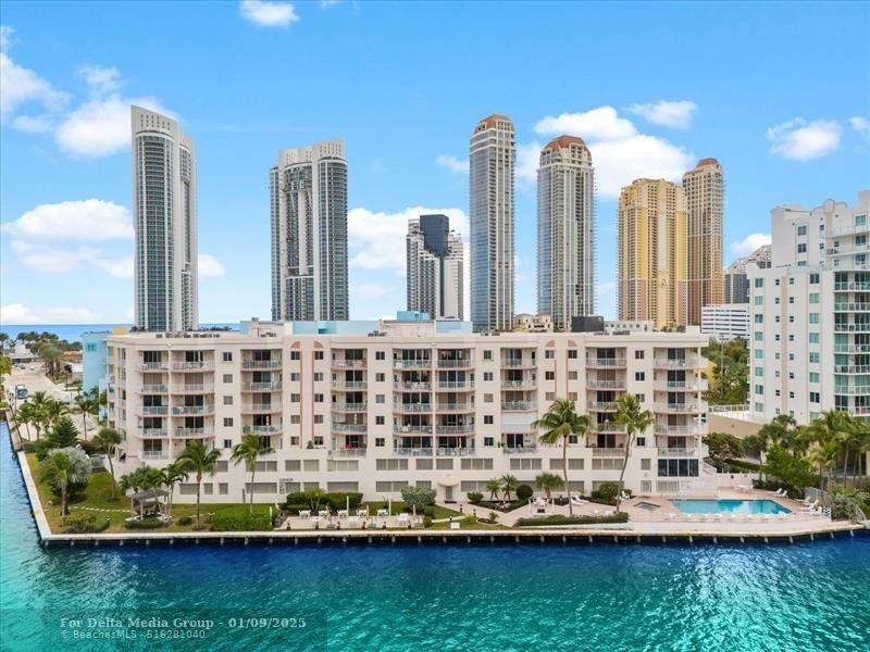 18260 N Bay Road, Unit 304, Sunny Isles Beach, FL 33160 Photo