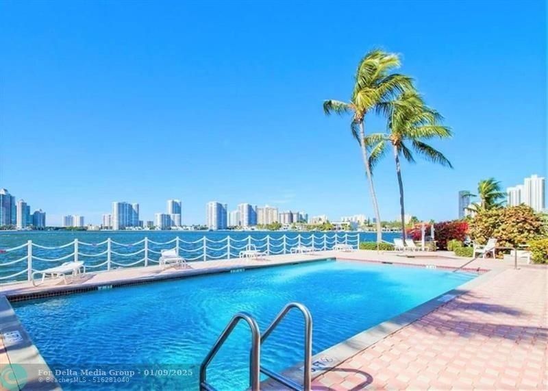 18260 N Bay Road, Unit 304, Sunny Isles Beach, FL 33160 Photo