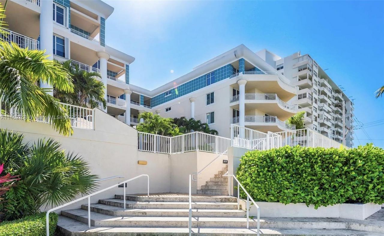 1 Century Ln, Unit 209, Miami Beach, FL 33139 Photo