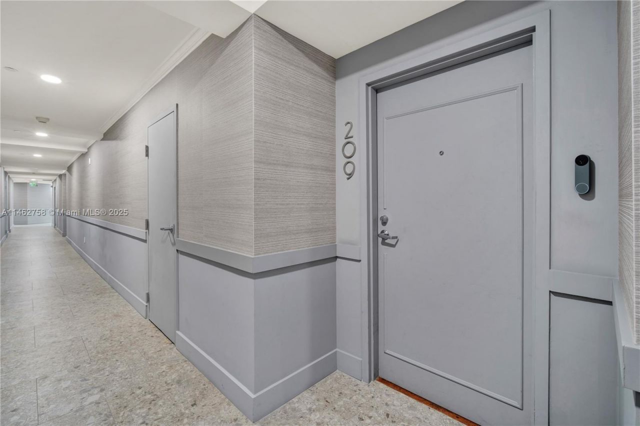 1 Century Ln, Unit 209, Miami Beach, FL 33139 Photo