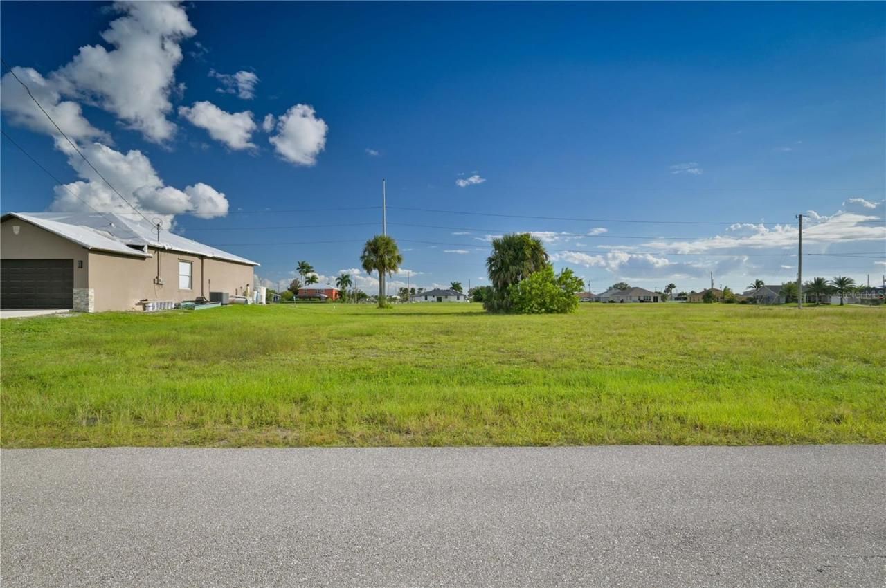 1718 NW 8th Terrace, Cape Coral, FL 33993 Photo