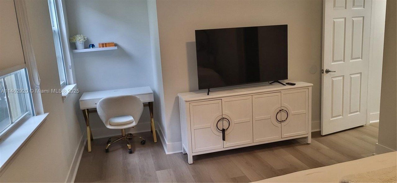 2069 S Ocean Dr, Unit TH12, Hallandale Beach, FL 33009 Photo