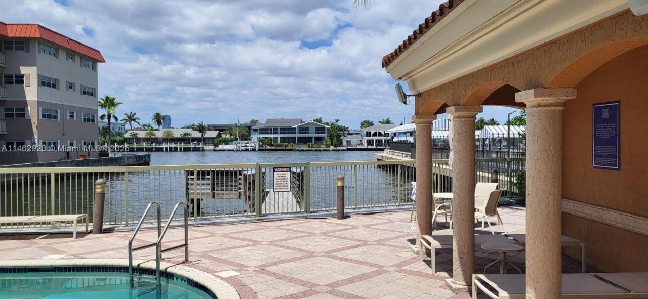 2069 S Ocean Dr, Unit TH12, Hallandale Beach, FL 33009 Photo