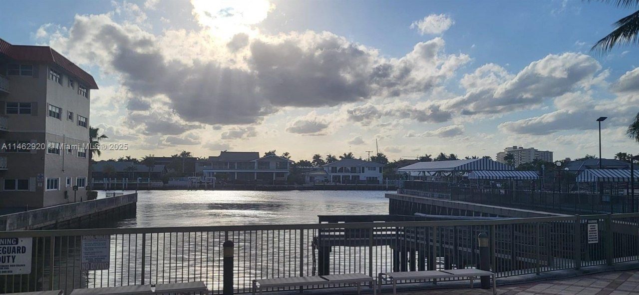 2069 S Ocean Dr, Unit TH12, Hallandale Beach, FL 33009 Photo