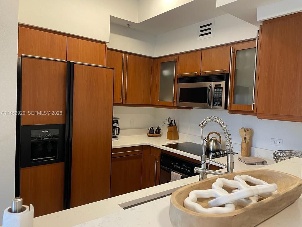 2069 S Ocean Dr, Unit TH12, Hallandale Beach, FL 33009 Photo