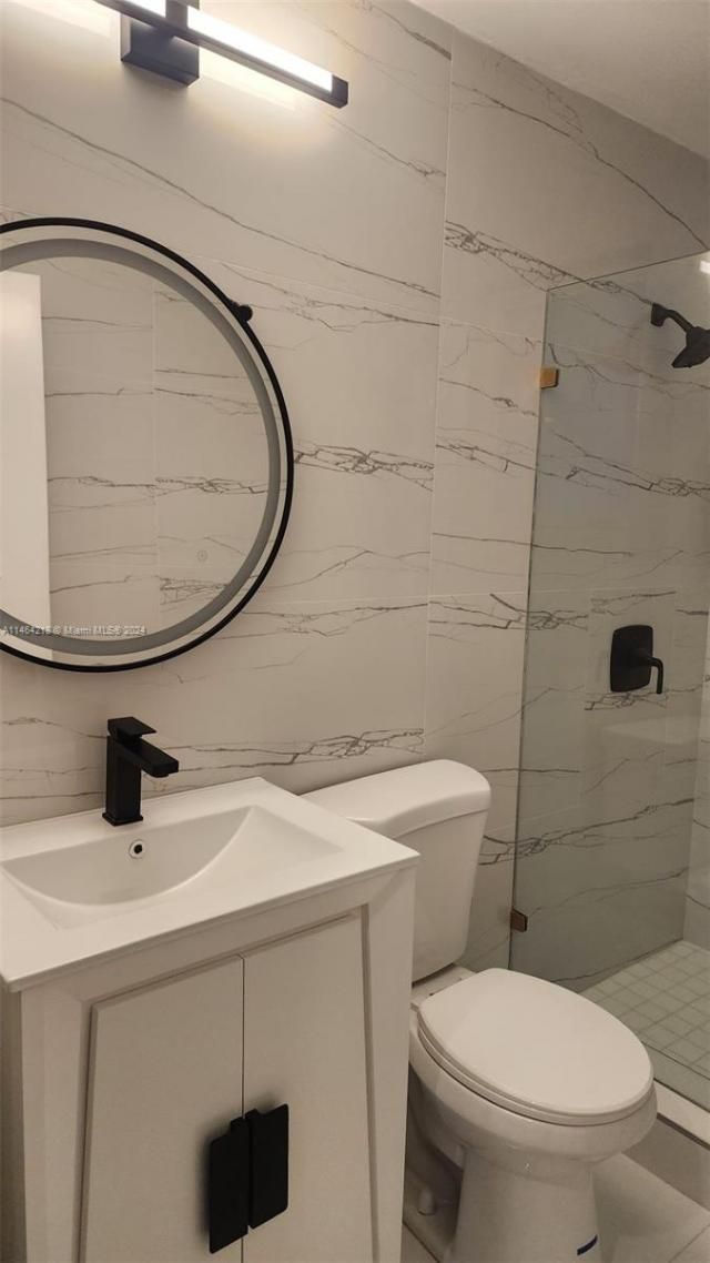 472 Sunset Dr, Hallandale Beach, FL 33009 Photo