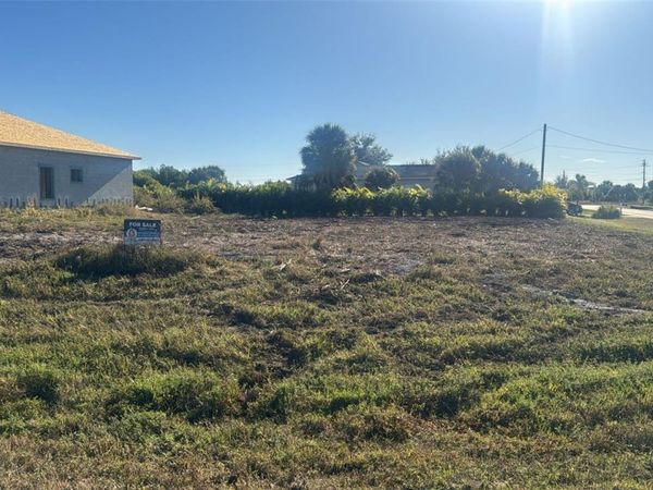 149 APRIL ROAD, ROTONDA WEST, FL 33947