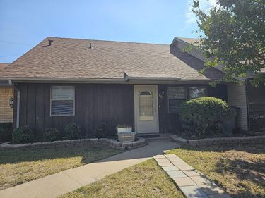 1104 NW 52ND CIRCLE, LAWTON, OK 73505