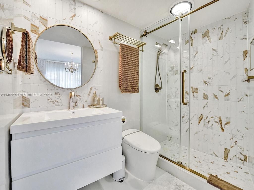 300 Golden Isles Dr, Unit 312, Hallandale Beach, FL 33009 Photo