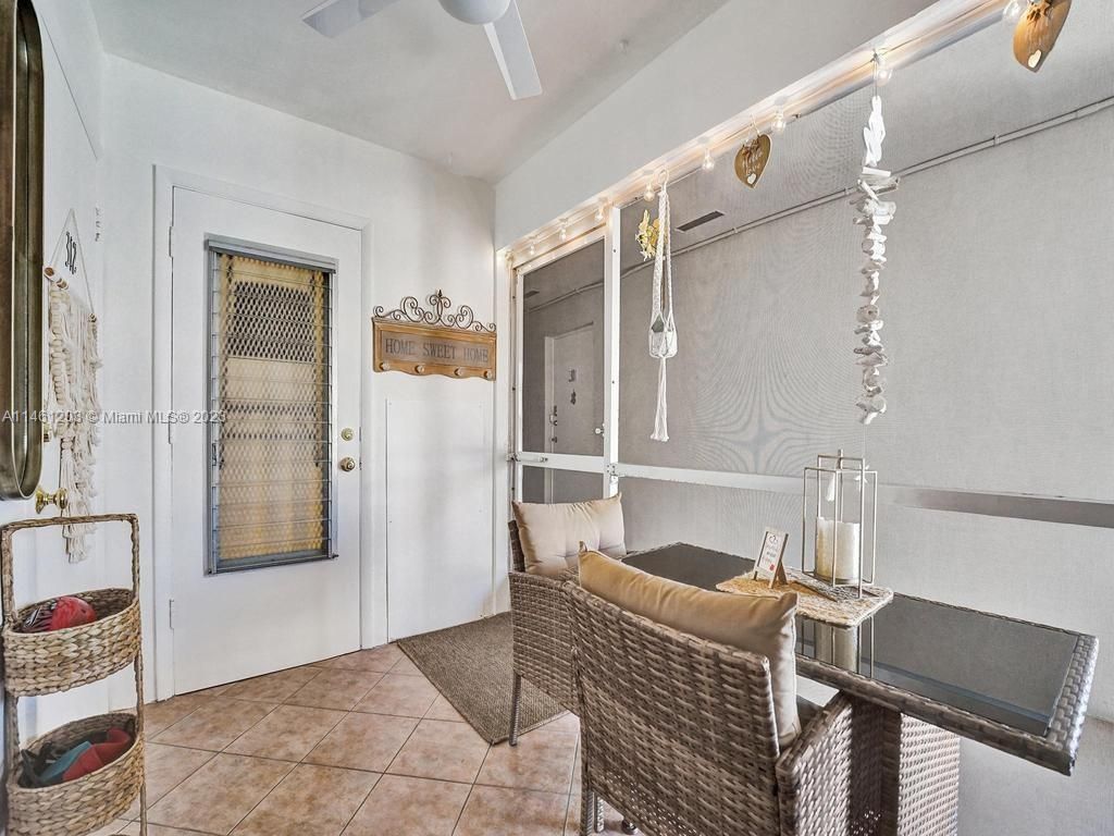 300 Golden Isles Dr, Unit 312, Hallandale Beach, FL 33009 Photo