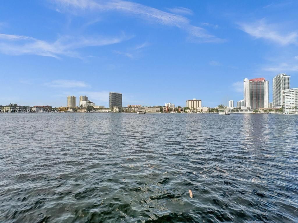 300 Golden Isles Dr, Unit 312, Hallandale Beach, FL 33009 Photo