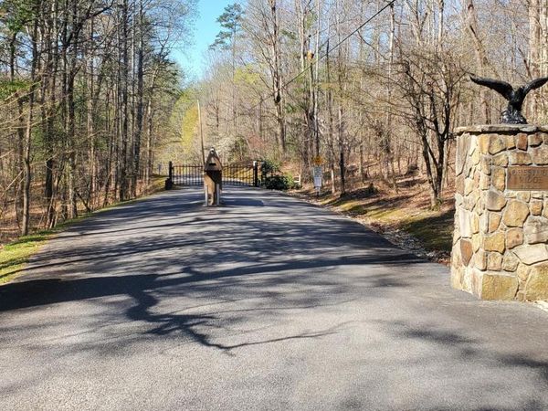 331 Chestnut Ridge Rd, Walland, TN 37886