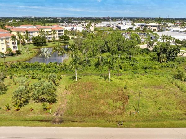 300 POMPANO TERRACE, PUNTA GORDA, FL 33950