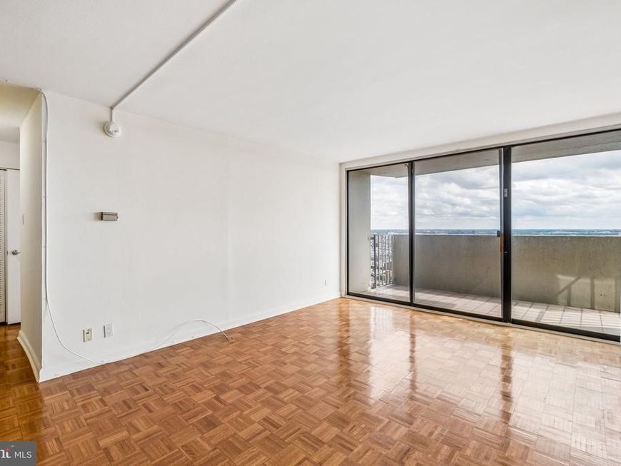 224 30 W Rittenhouse Square, Unit 3009, Philadelphia, PA 19103 Main Photo