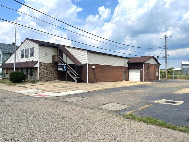 1107 Melchoir Place SW, Canton, OH 44707 Photo 2