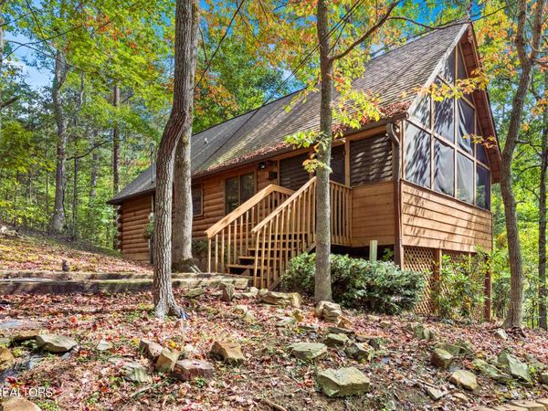 2349 Courtney Lane, Sevierville, TN 37876