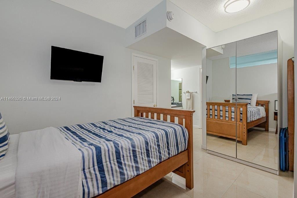 2301 Collins Ave, Unit 803, Miami Beach, FL 33139 Photo