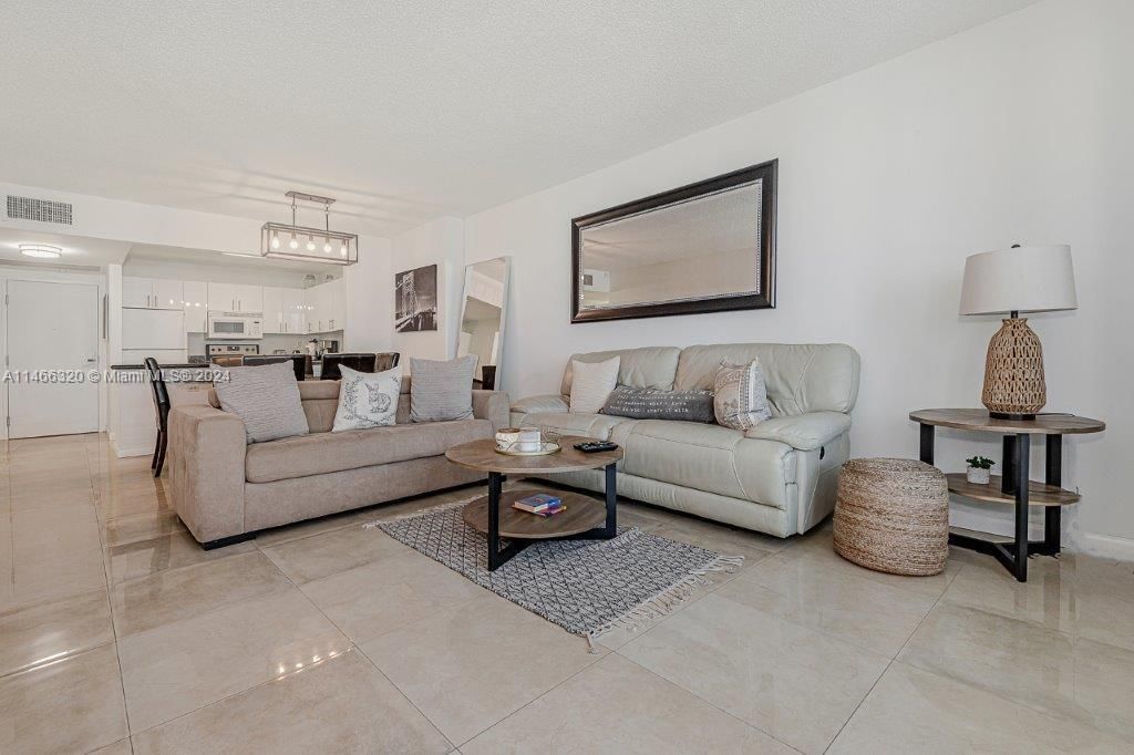 2301 Collins Ave, Unit 803, Miami Beach, FL 33139 Photo