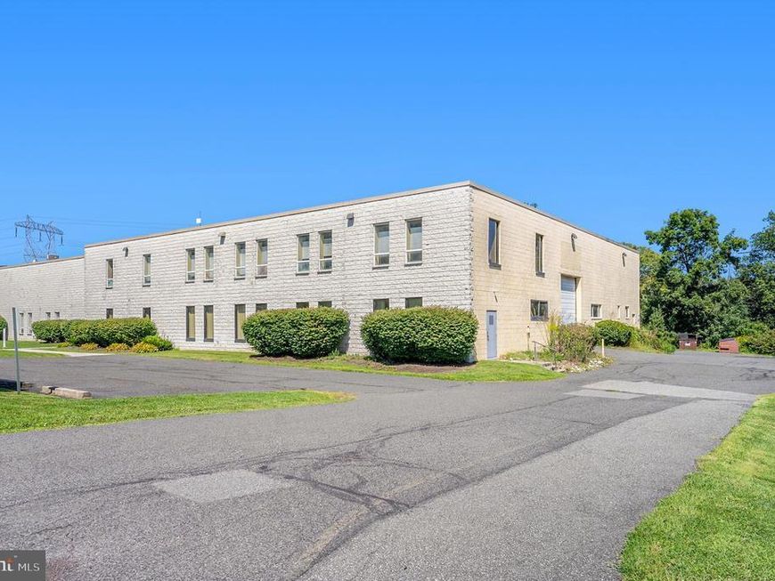 1090 Reading Ave, Unit 2ND FLOOR, Boyertown, PA 19512 Main Photo