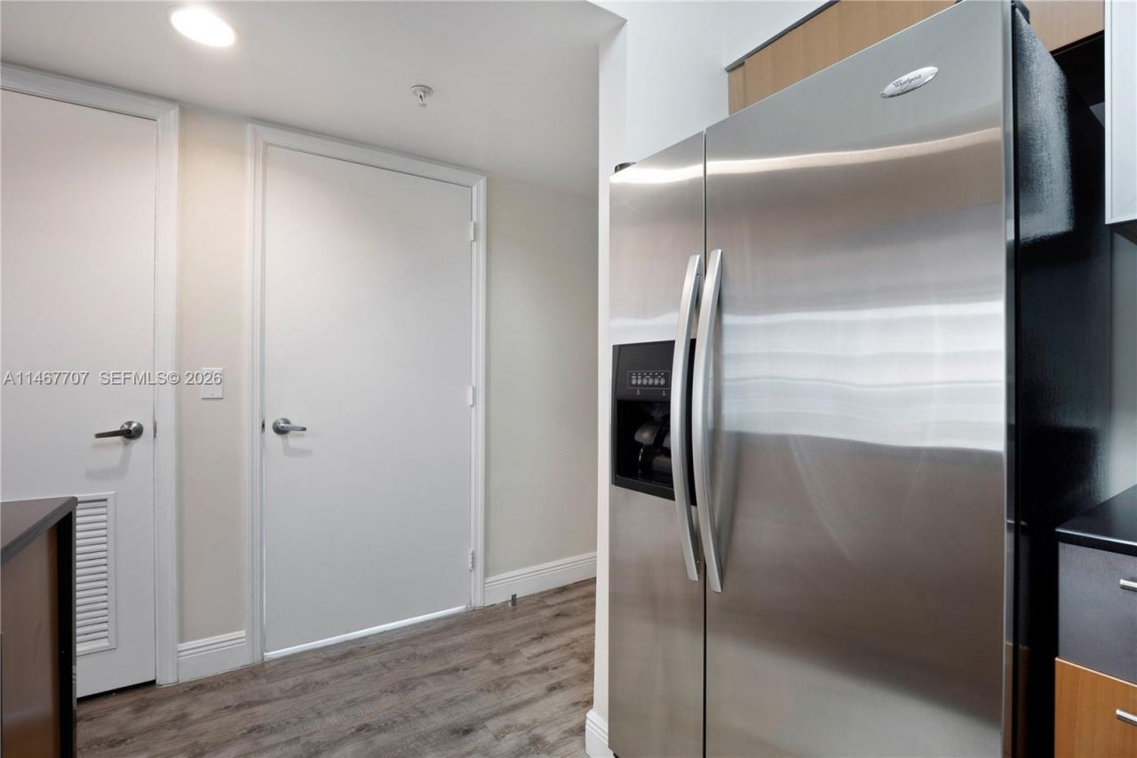 1750 N Bayshore Dr, Unit 1405, Miami, FL 33132 Photo