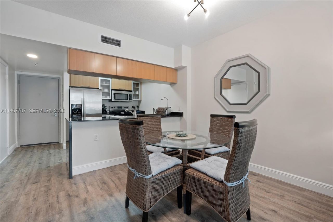 1750 N Bayshore Dr, Unit 1405, Miami, FL 33132 Photo