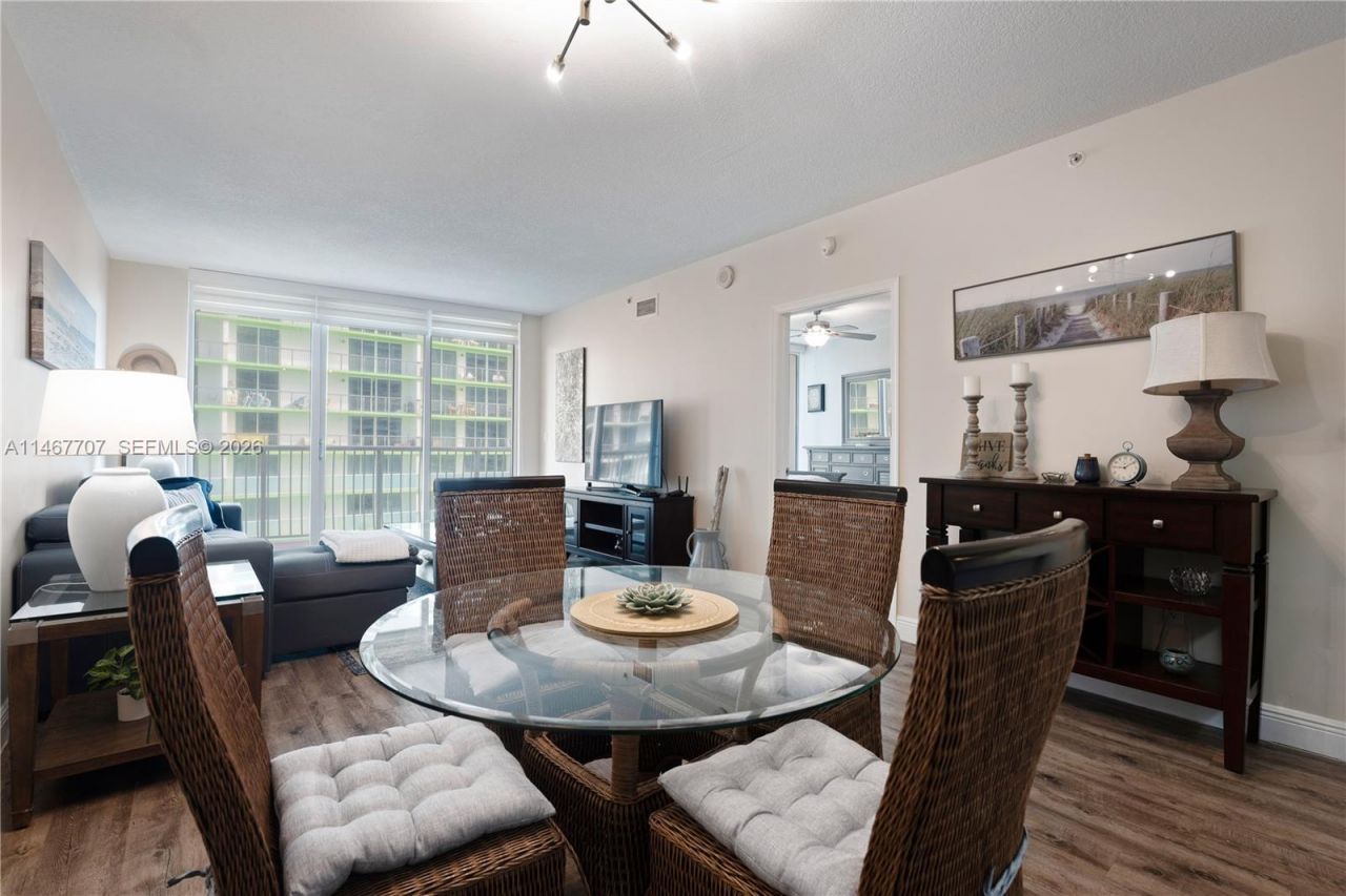1750 N Bayshore Dr, Unit 1405, Miami, FL 33132 Photo