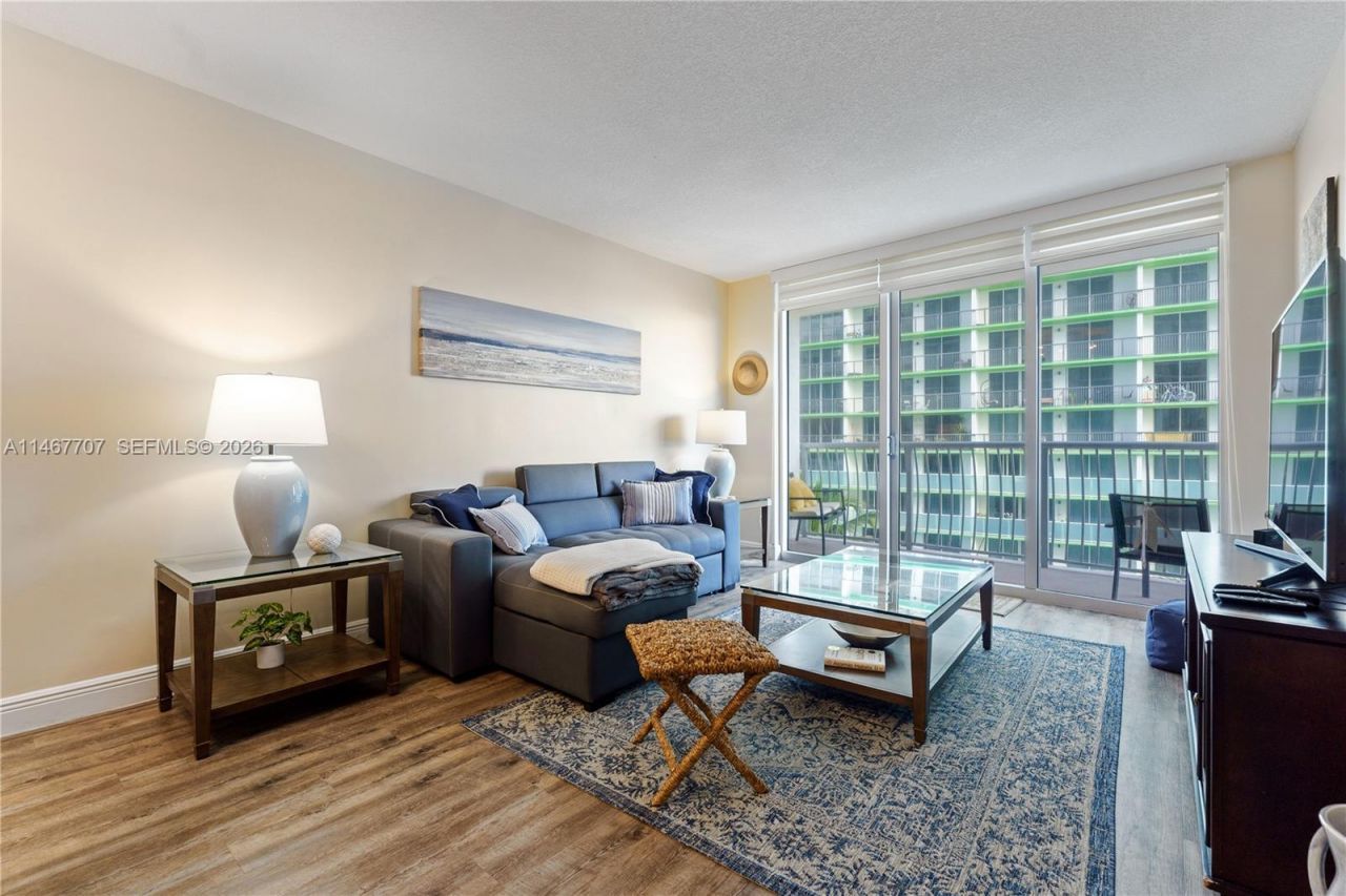 1750 N Bayshore Dr, Unit 1405, Miami, FL 33132 Photo