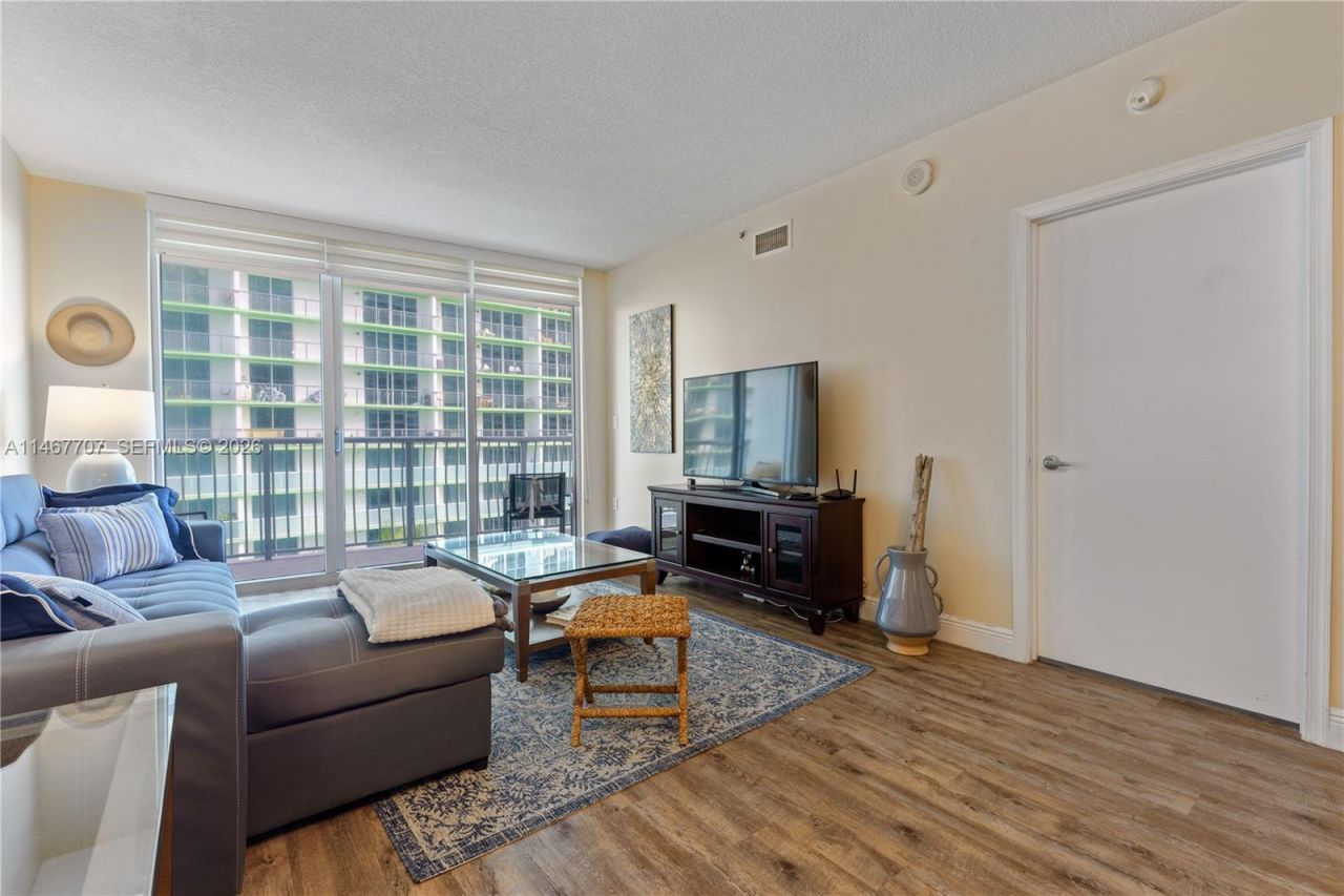 1750 N Bayshore Dr, Unit 1405, Miami, FL 33132 Photo