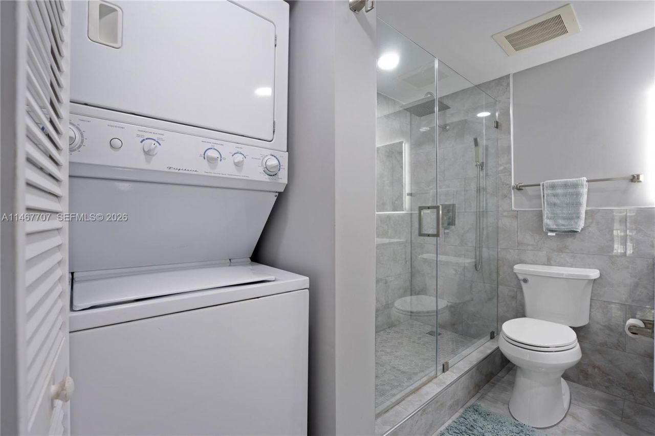 1750 N Bayshore Dr, Unit 1405, Miami, FL 33132 Photo