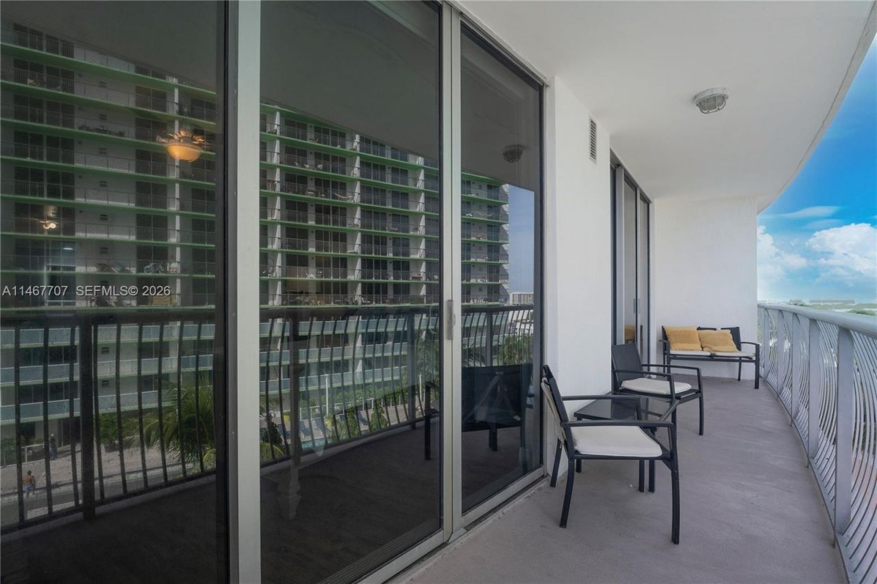 1750 N Bayshore Dr, Unit 1405, Miami, FL 33132 Photo