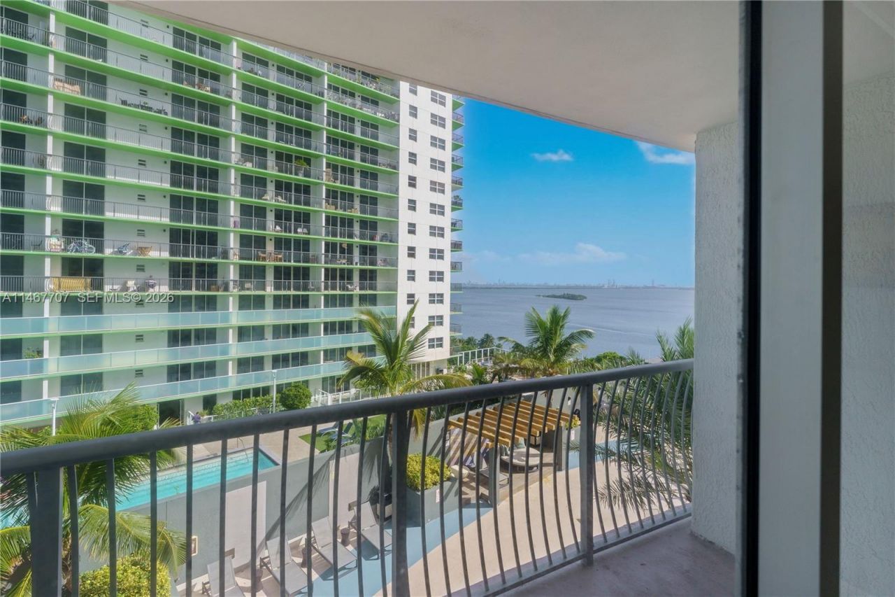 1750 N Bayshore Dr, Unit 1405, Miami, FL 33132 Photo