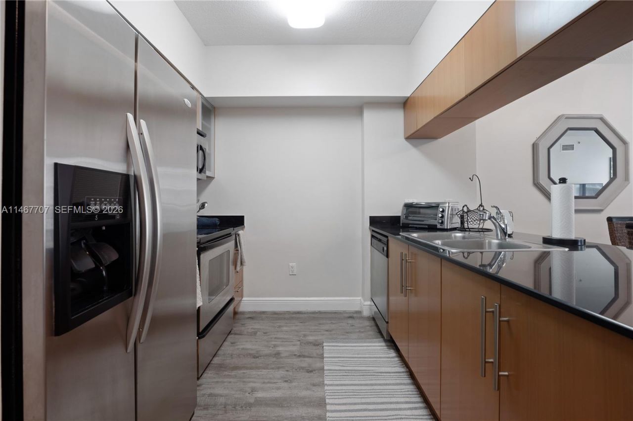 1750 N Bayshore Dr, Unit 1405, Miami, FL 33132 Photo