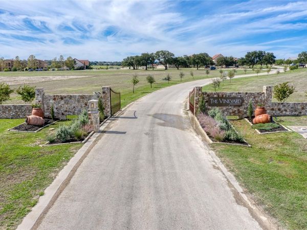 622 Strada Luca, Florence, TX 76527