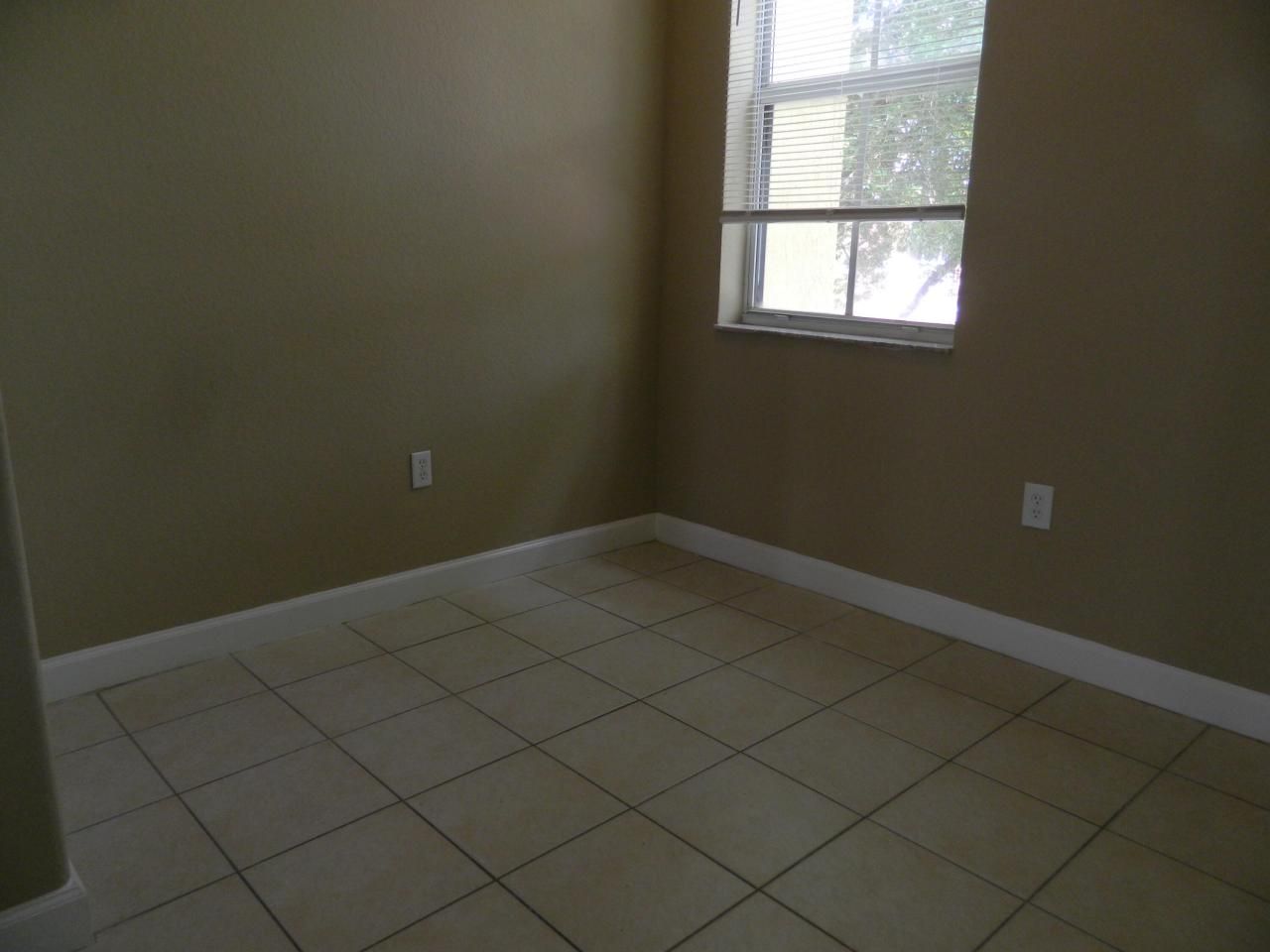 3305 N Shoma Drive, Unit 304, Royal Palm Beach, FL 33414 Photo