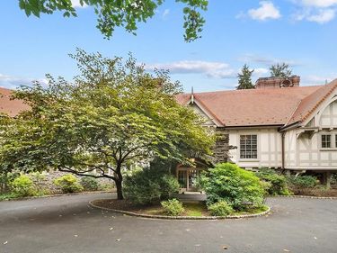 1717 WOODLAND ROAD, ABINGTON, PA 19001