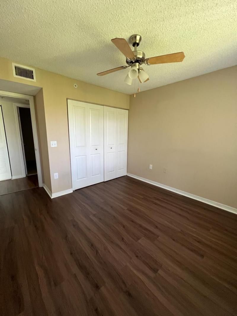 4171 N Haverhill Road W, Unit 1011, West Palm Beach, FL 33417 Photo