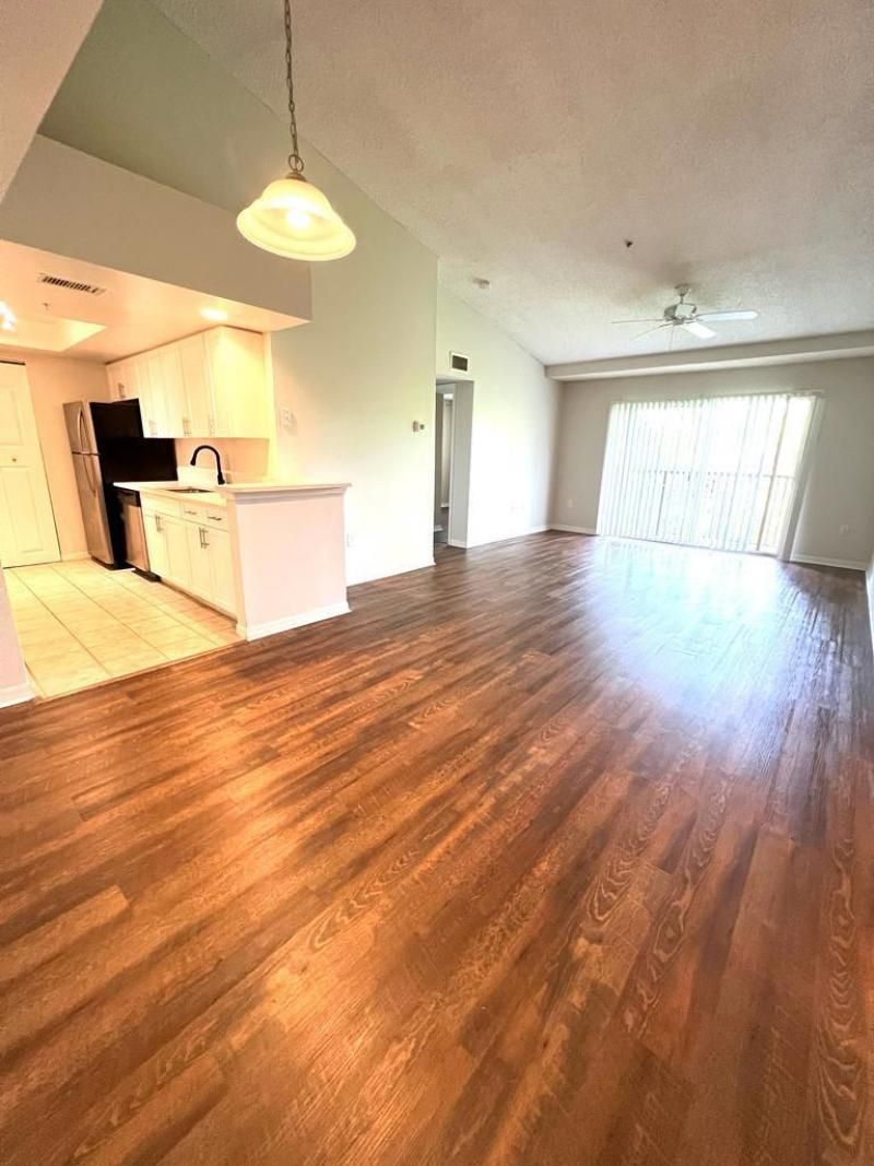 4171 N Haverhill Road W, Unit 1011, West Palm Beach, FL 33417 Photo