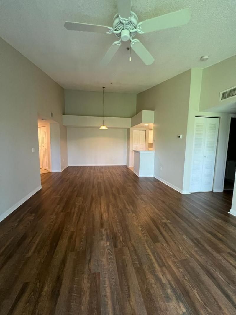 4171 N Haverhill Road W, Unit 1011, West Palm Beach, FL 33417 Photo