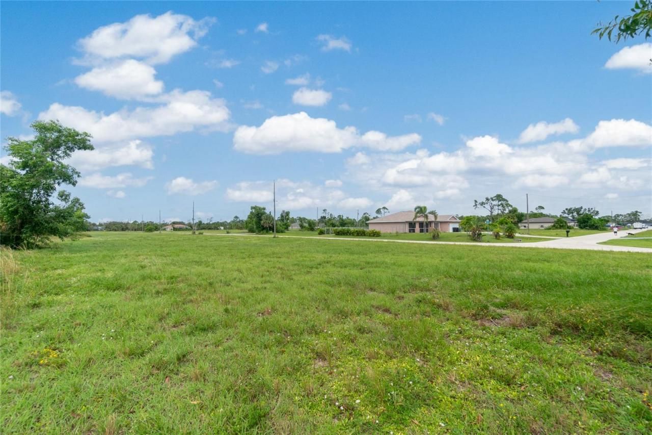 3902 NW 41st Lane, Cape Coral, FL 33993 Photo