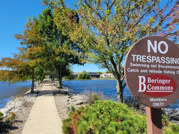 3006 E Beringer Circle, Urbana, IL 61802