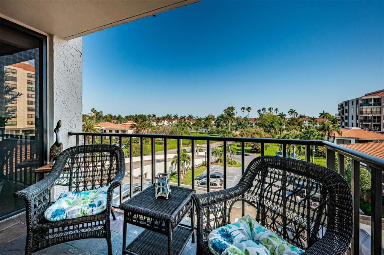 6295 Bahia Del Mar Circle, Unit 405, Saint Petersburg, FL 33715 Photo