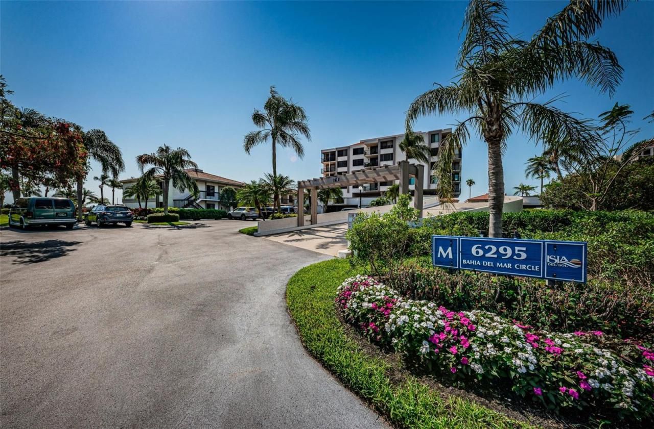 6295 Bahia Del Mar Circle, Unit 405, Saint Petersburg, FL 33715 Photo