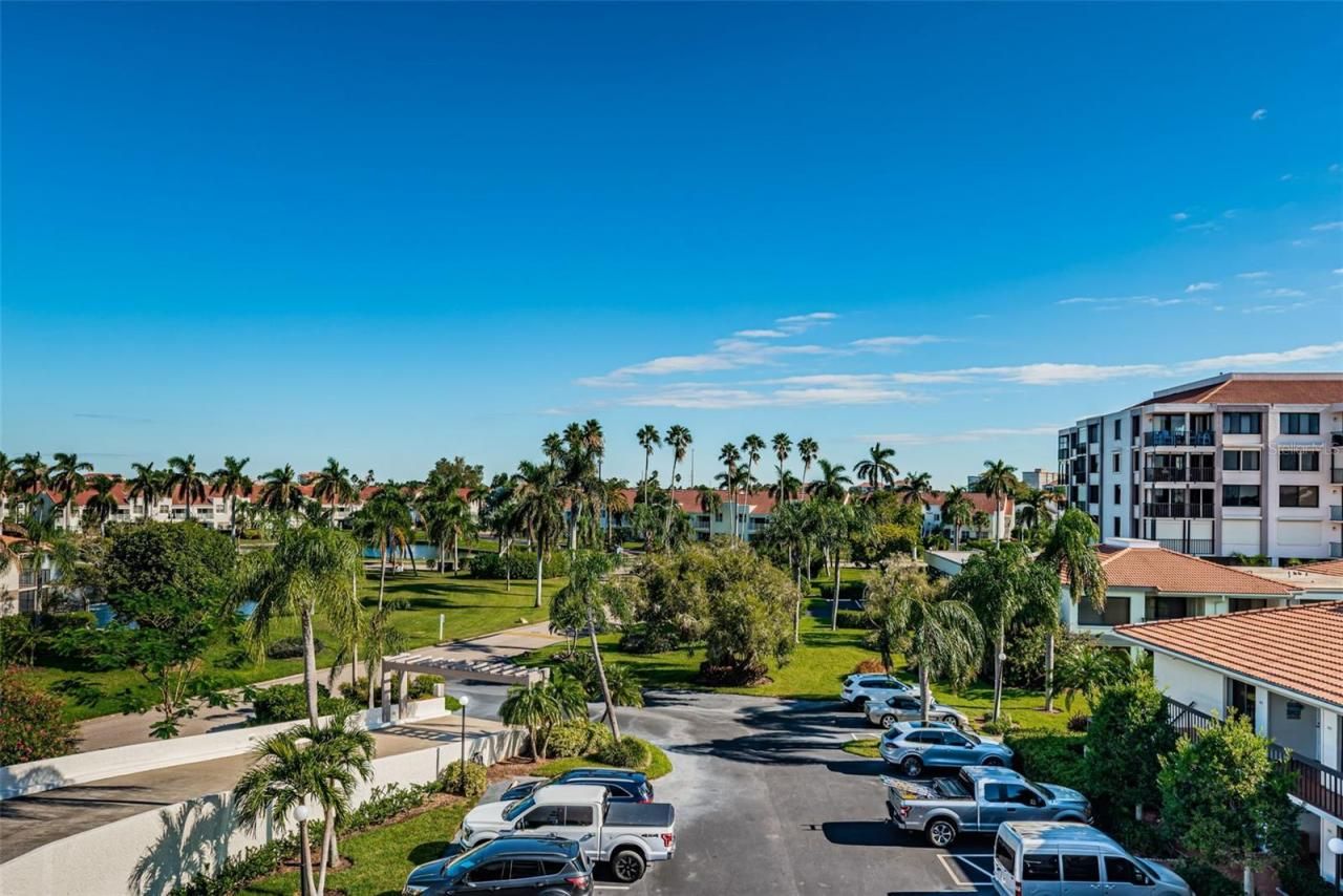 6295 Bahia Del Mar Circle, Unit 405, Saint Petersburg, FL 33715 Photo