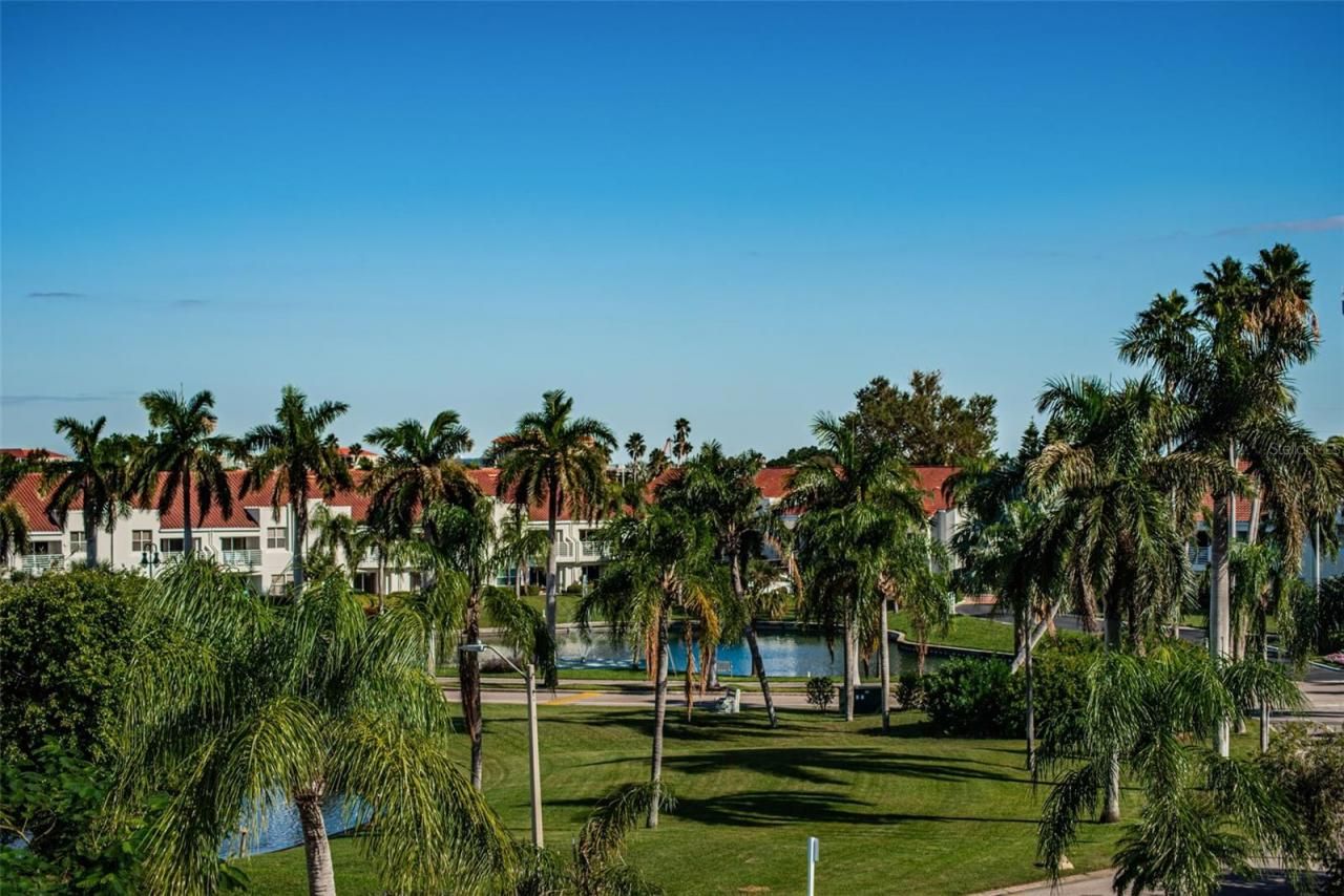 6295 Bahia Del Mar Circle, Unit 405, Saint Petersburg, FL 33715 Photo